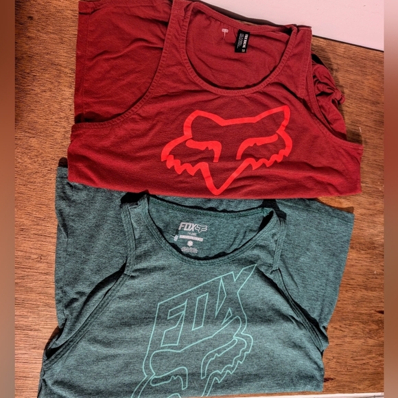 Fox Women's Tanks Red and Green Graphic Tank Tops 🦊Bundle Of 2🦊 - Picture 1 of 7